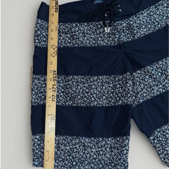 VILEBREQUIN Men’s Swimwear Large L Turtles Mesh Lined Limited Board Shorts - Picture 10 of 13